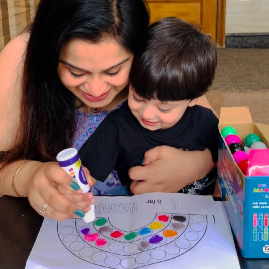 Hot Dot Markers |  12 Vibrant Colours  | Washable Round Tip  |  Mess-Free Craft  | Skin Friendly |  With Downloadable Sketch Book