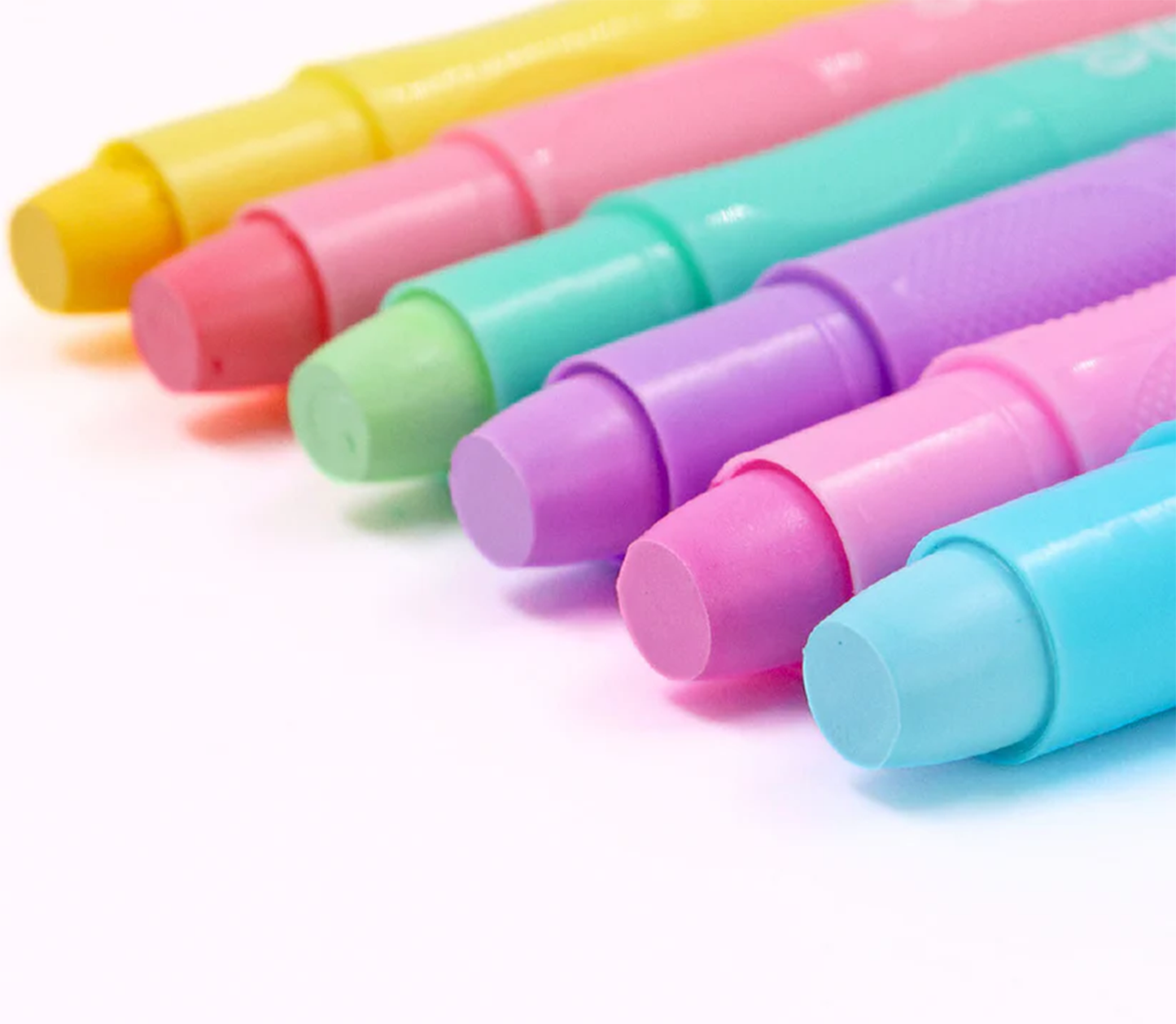 Macaroon Colors 6 Pastel Crayons for Mess-Free, Smudge-Free Art Fun